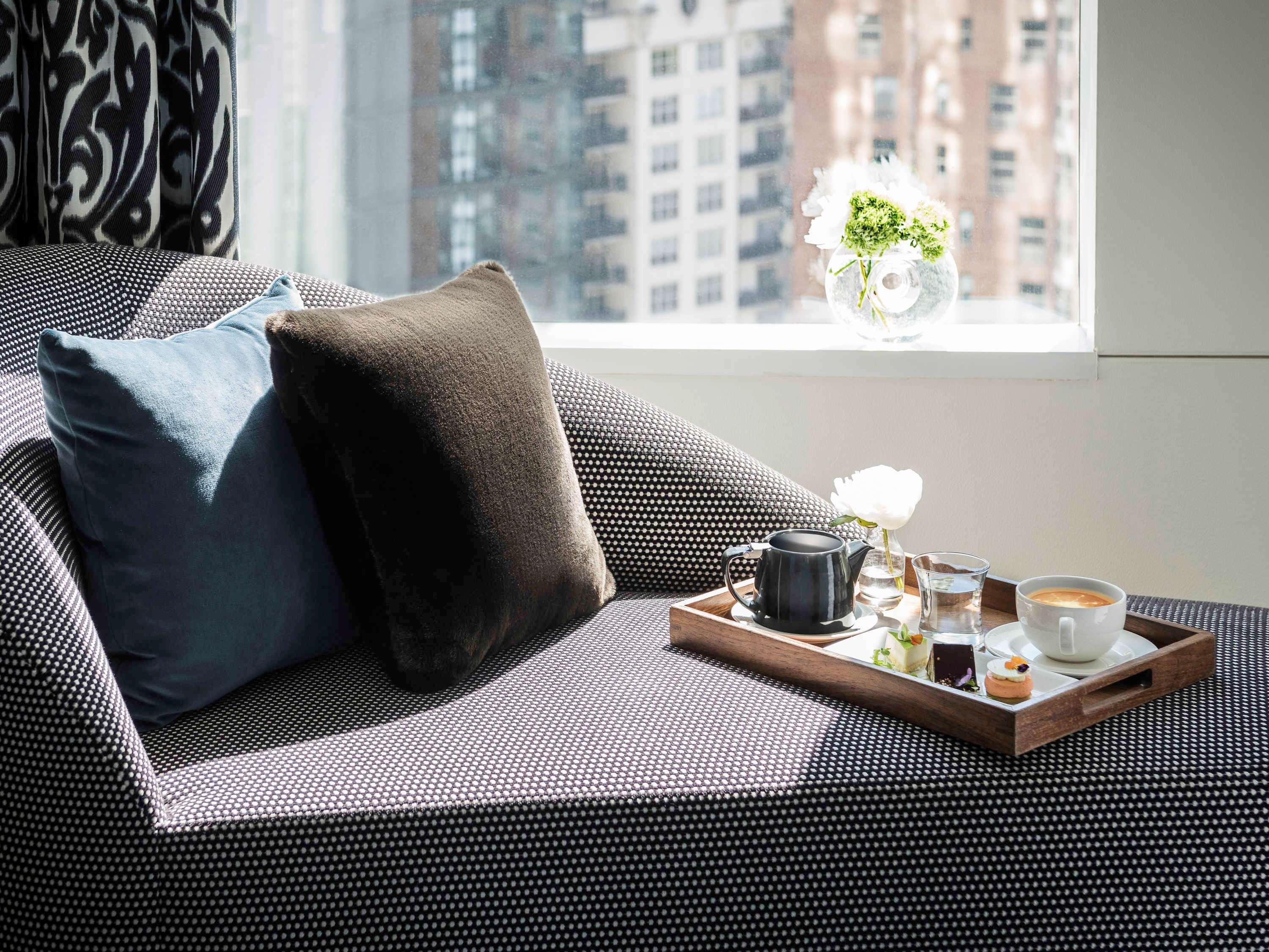 Hotel Sofitel Chicago Magnificent Mile Exteriér fotografie A tea tray