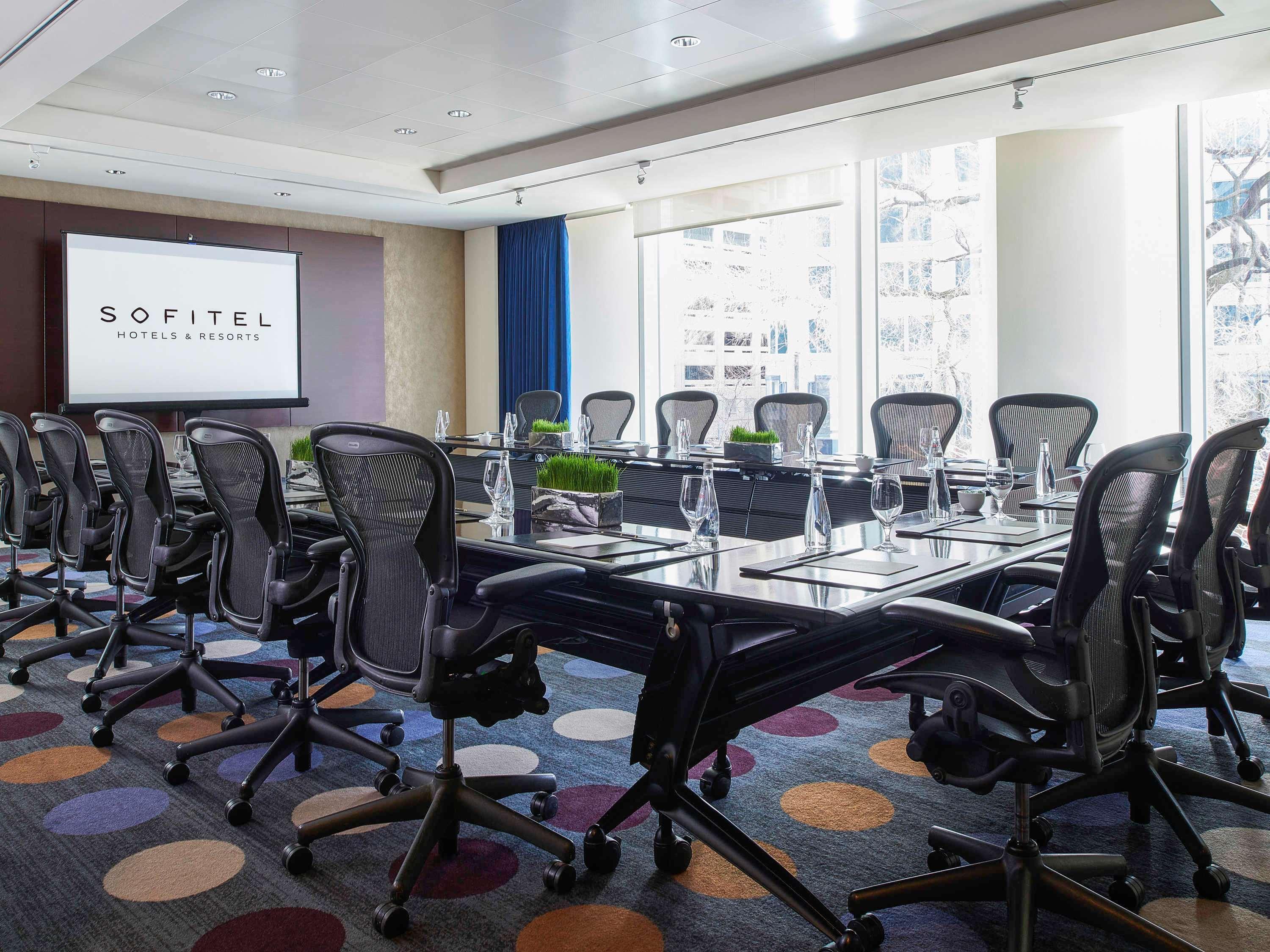 Hotel Sofitel Chicago Magnificent Mile Exteriér fotografie Meeting room